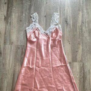 SOLD DO NOT BUY!! pink la vie en rose dress - small